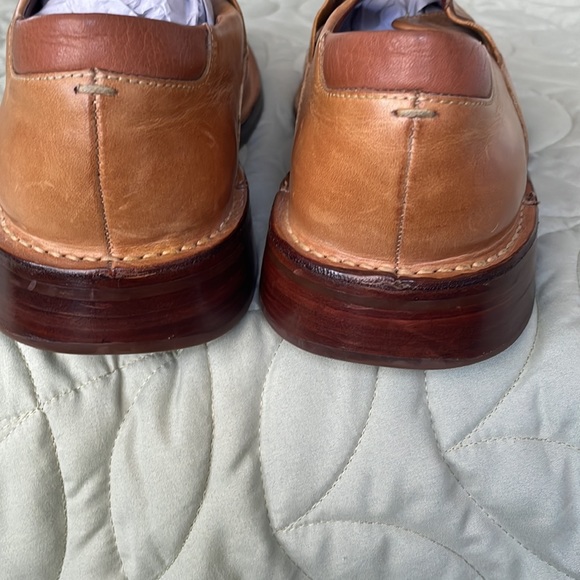Men’s Size 13M Cole Haan Tan slip-on with wood trim and rubber sole - Picture 4 of 10